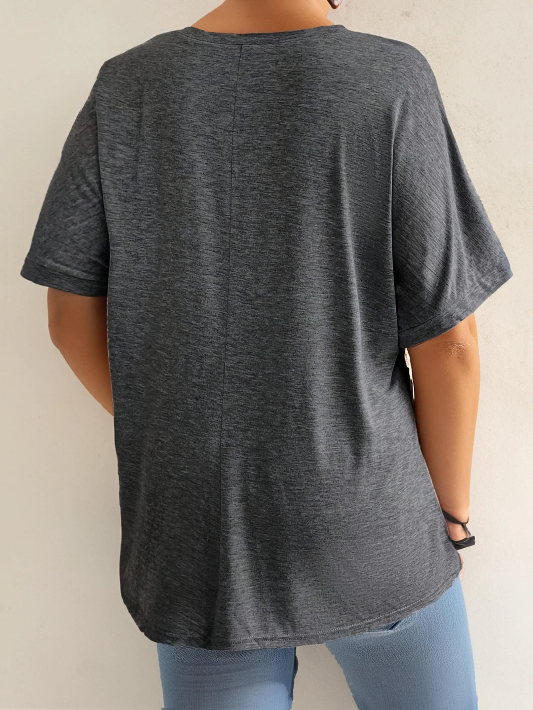 Armela™ | Schicke Bluse in Übergröße mit V-Ausschnitt